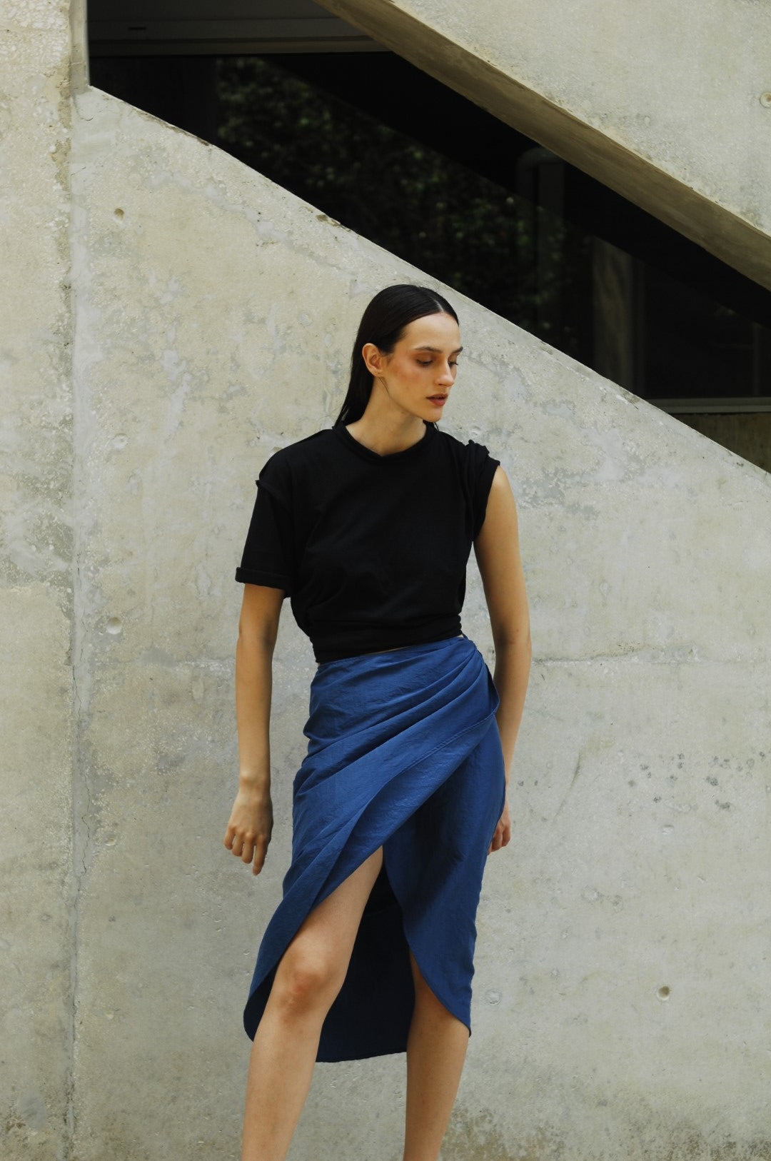 Sana Tee - Relaxed Fit - Black